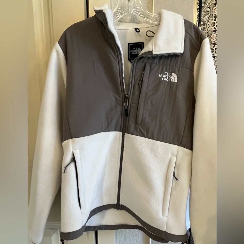 The North Face Gray and White Denali Fleece Jacket Large